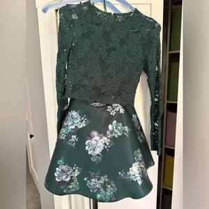 Juniors 2 piece Dark Green